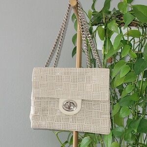 vintage Alma Tonutti tan and silver metallic woven shoulder bag